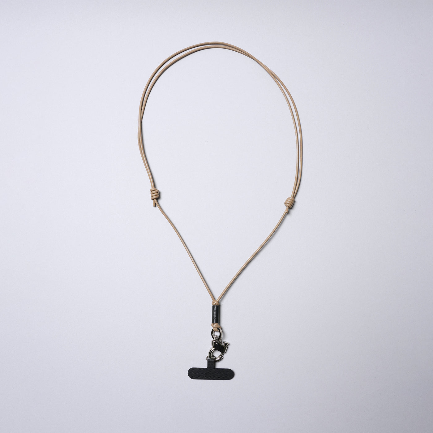 ＜センティ フラター ザ センシーズ＞スマホホルダー付きマルチレザーストラップ（プルアップフック）/ブラック