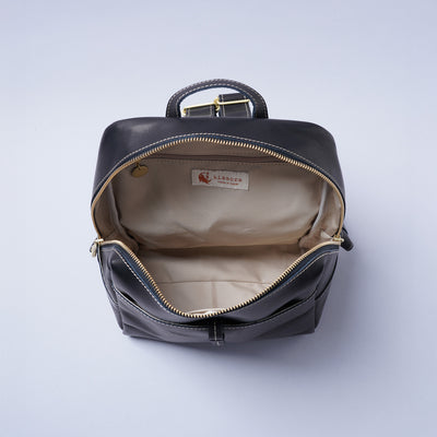 <kissora> Amare Backpack / Navy