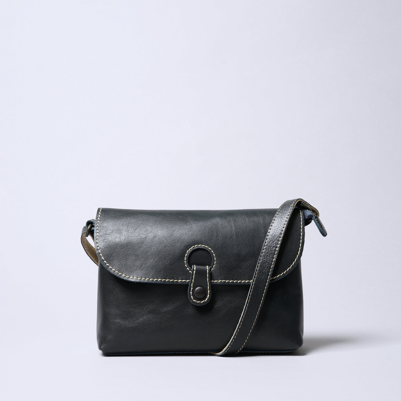 <Laisser Faire> Wolf Mini Shoulder Bag / Black