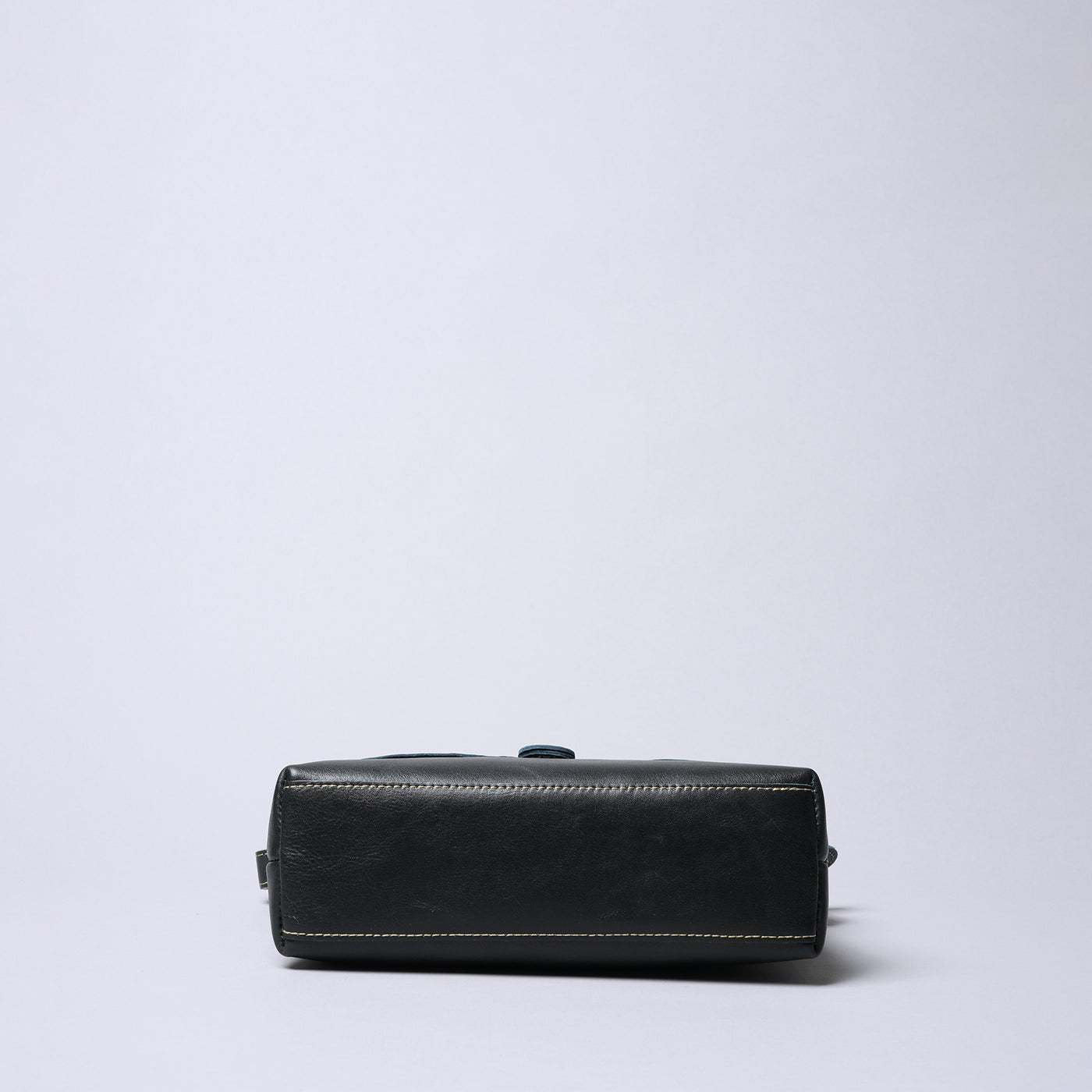 <Laisser Faire> Wolf Mini Shoulder Bag / Black