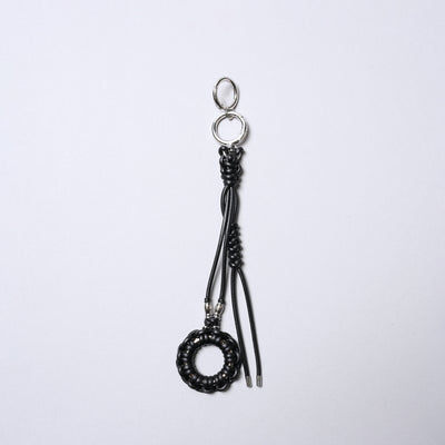 <SENTI FLATTER THE SENSES> Leather Blade Circle Key Strap / Red