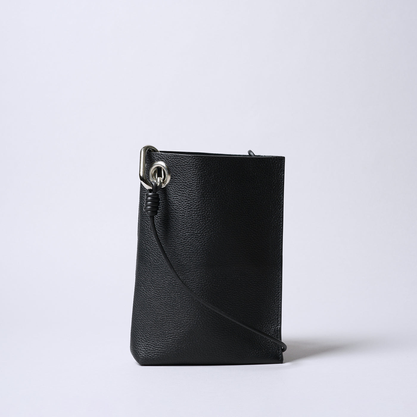 <SENTI FLATTER THE SENSES> Shrink Leather Mini Shoulder Bag / Ivory x Black