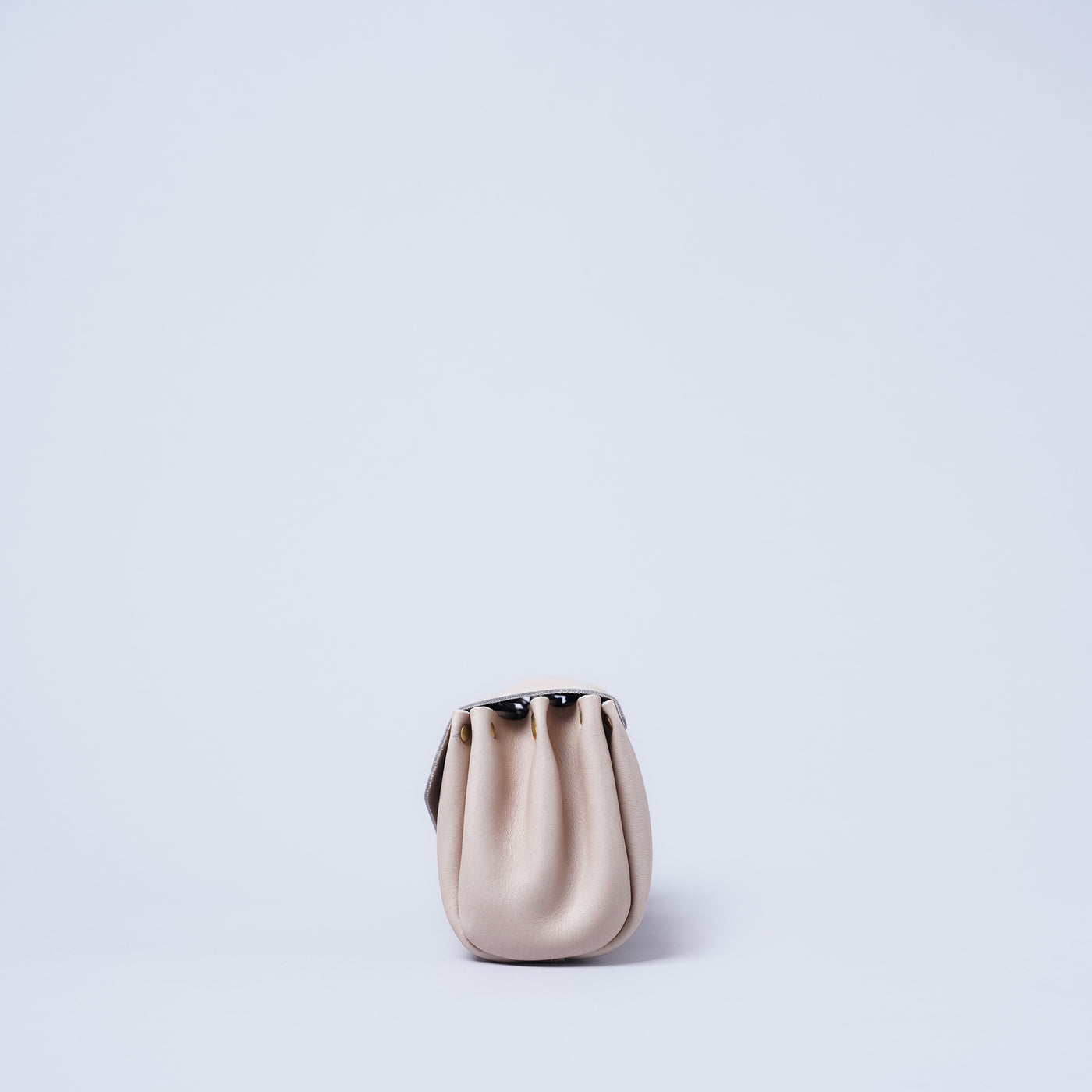 <kissora> Epika Crossbody / Navy