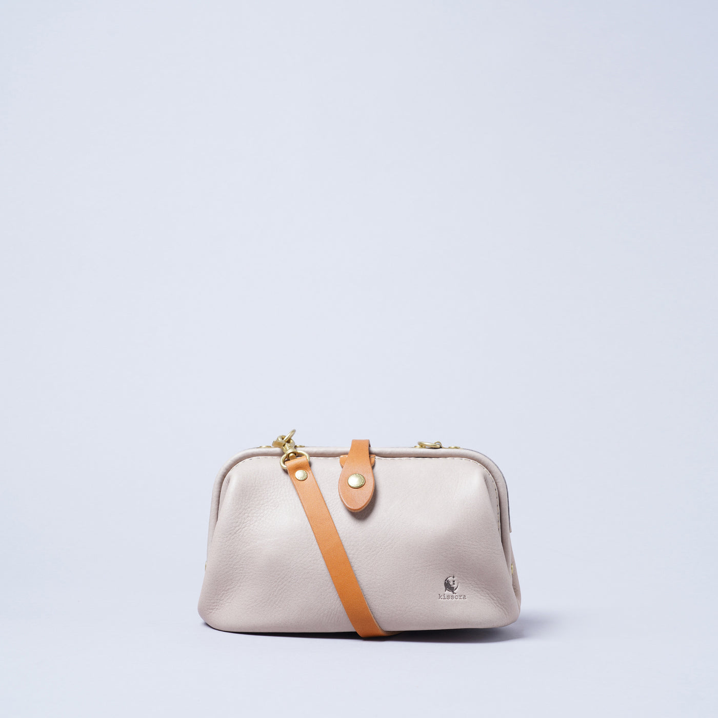 <kissora> Epika Shoulder Bag with Clasp Opening / Black