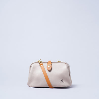 <kissora> Epika Shoulder Bag with Clasp Opening / Brown