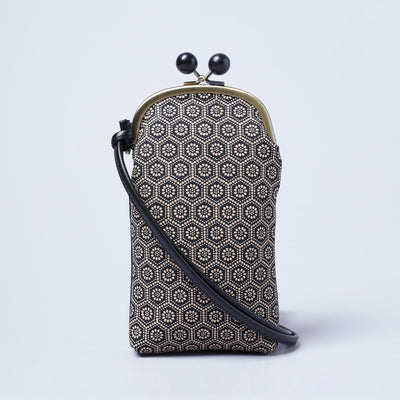 <kissora> Kotoinden Kiss Lock Smart Phone Shoulder / Small Cherry Blossoms PNK