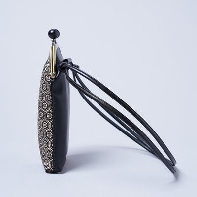 <kissora> Kotoinden Kiss Lock Smart Phone Shoulder / Small Cherry Blossoms PNK