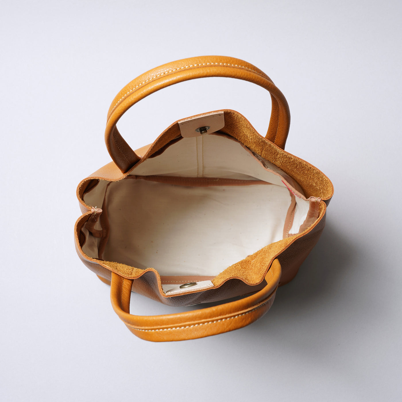 <Laisser Faire> Pieza Hand Bag / Black