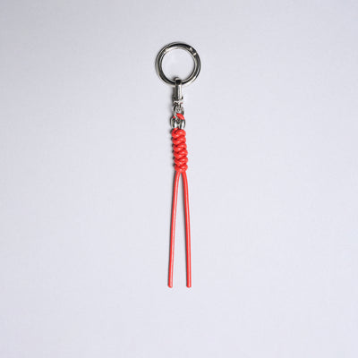 <SENTI FLATTER THE SENSES> Leather Blade Key Chain / Blue