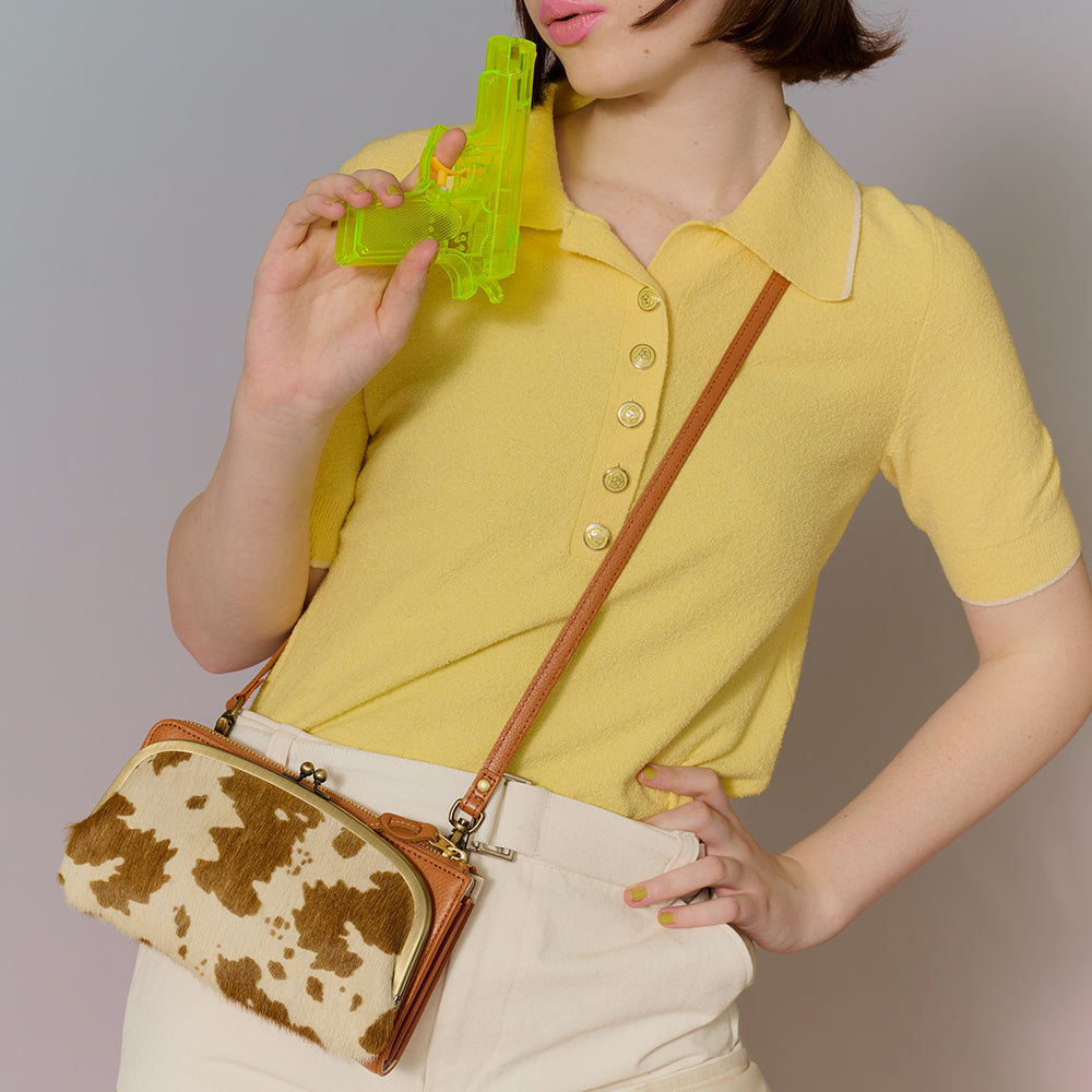 ＜アルティジャーノ＞がま口お財布ショルダー/ホルスタイン×キャメル