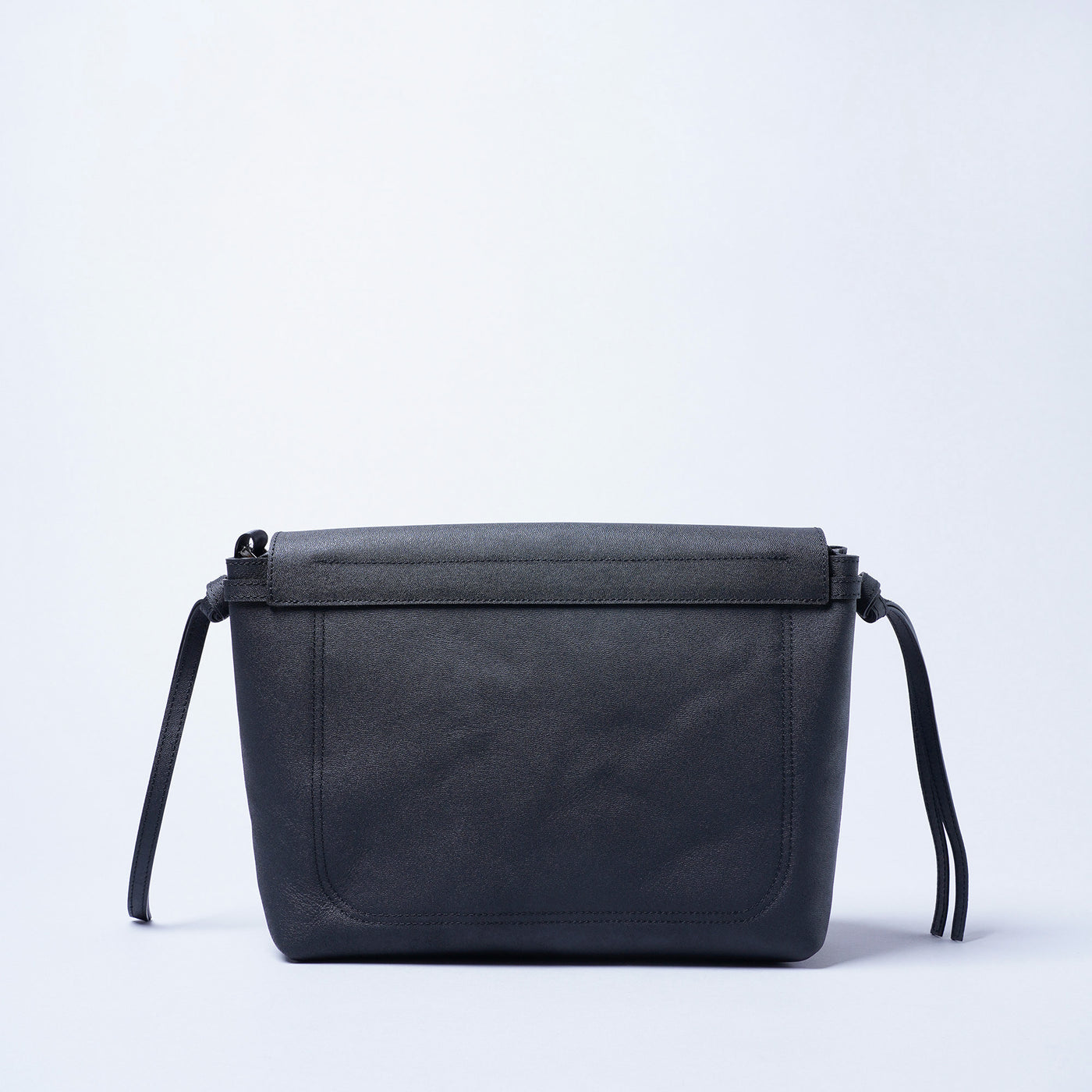 <BLACK IVORY> Square / Black