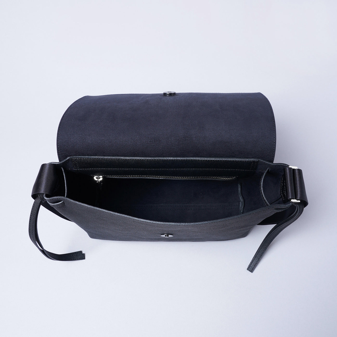 <BLACK IVORY> Square / Black