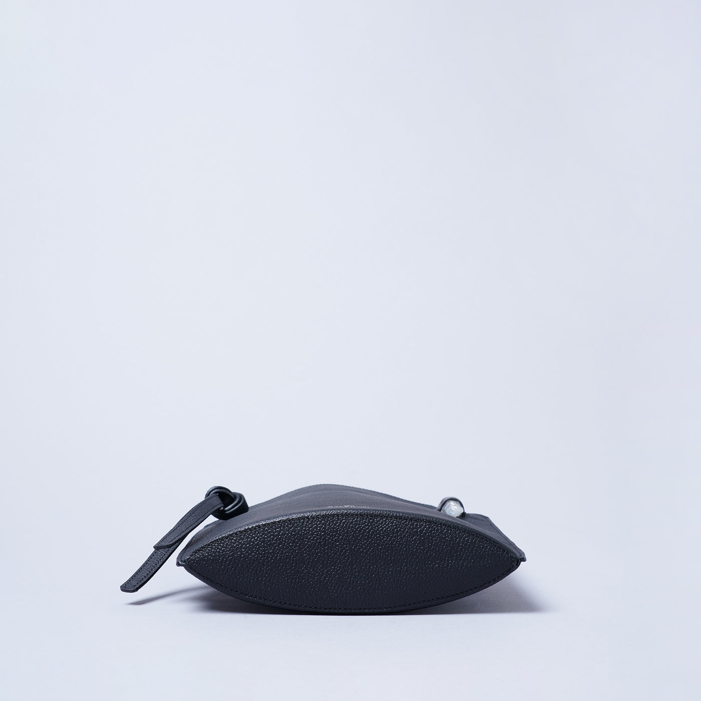 <BLACK IVORY> Nem / Black