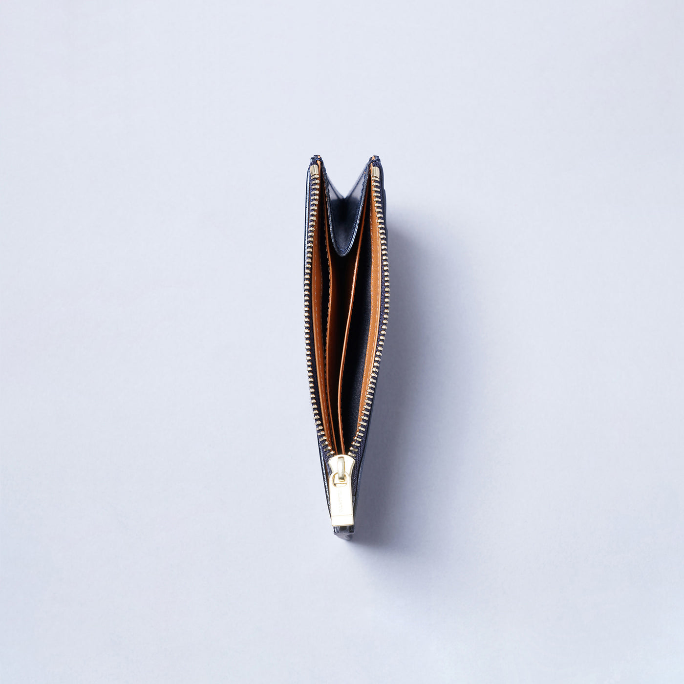 <CRAFSTO>  Bridle Leather Multi Pocket Fragment Case (8 pockets) / Navy