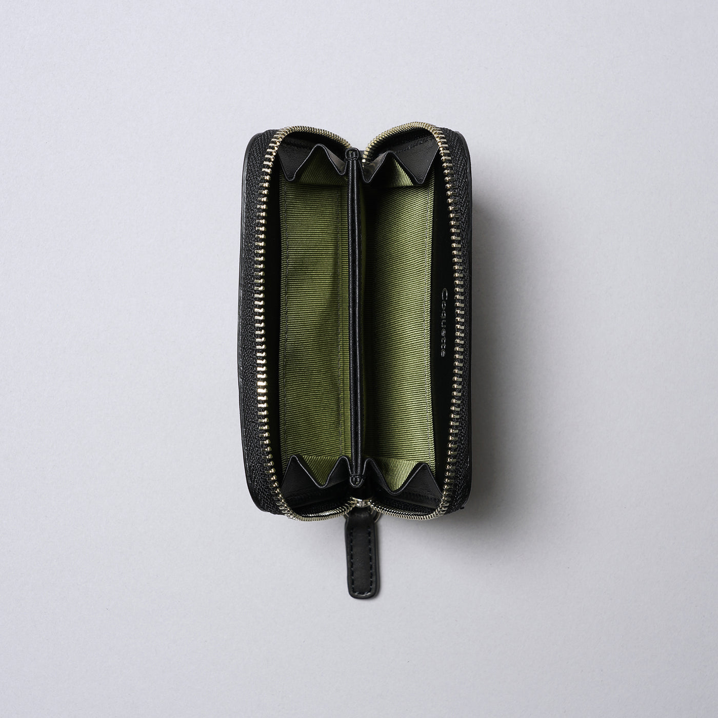 <Coquette> Round Mini Wallet (Vegetable Tanned Leather) / Black