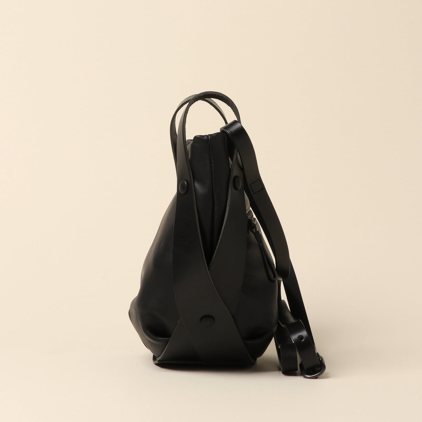 <Estine> Cradle series leather shoulder bag, black