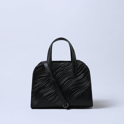 ＜エスティーヌ＞ノワリズムシリーズ レザー2WAYハンドバッグ/ブラック