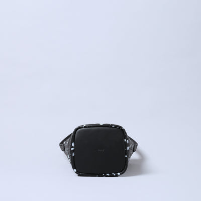 ＜ESTINE＞Pulse系列 皮革塗漆手提包/黑色