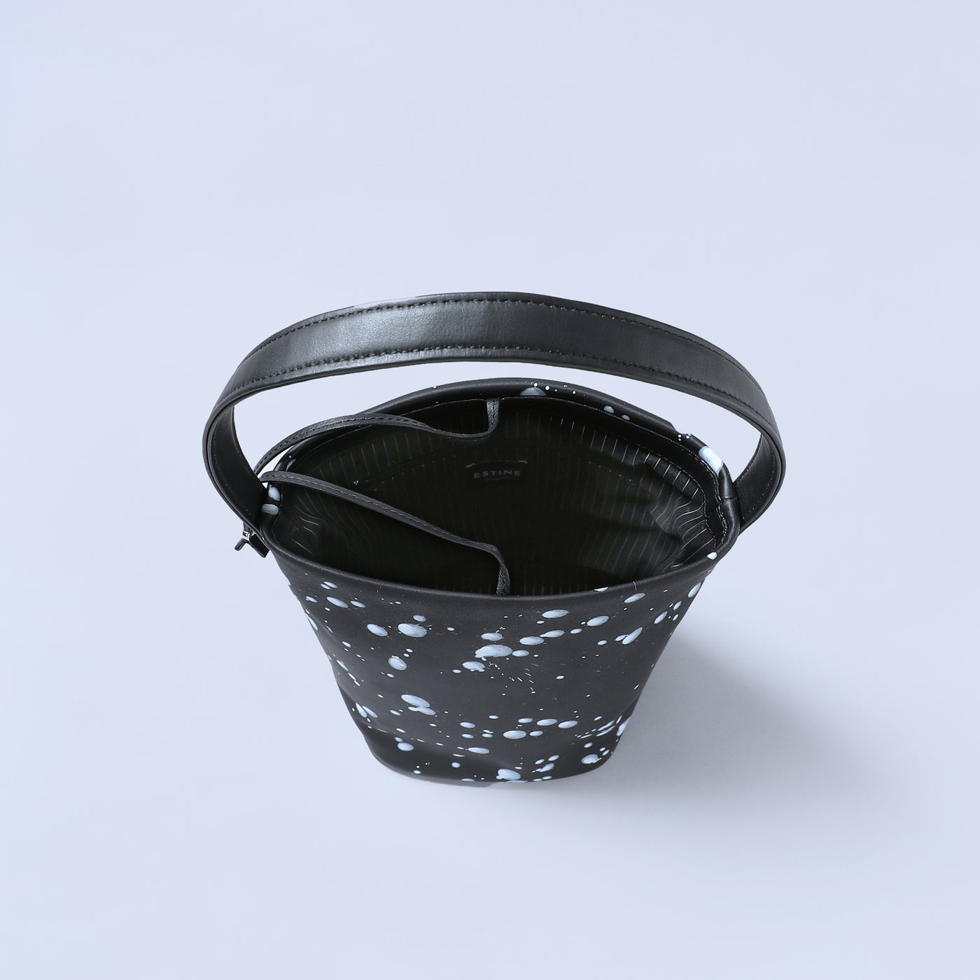 ＜ESTINE＞Pulse系列 皮革塗漆手提包/黑色