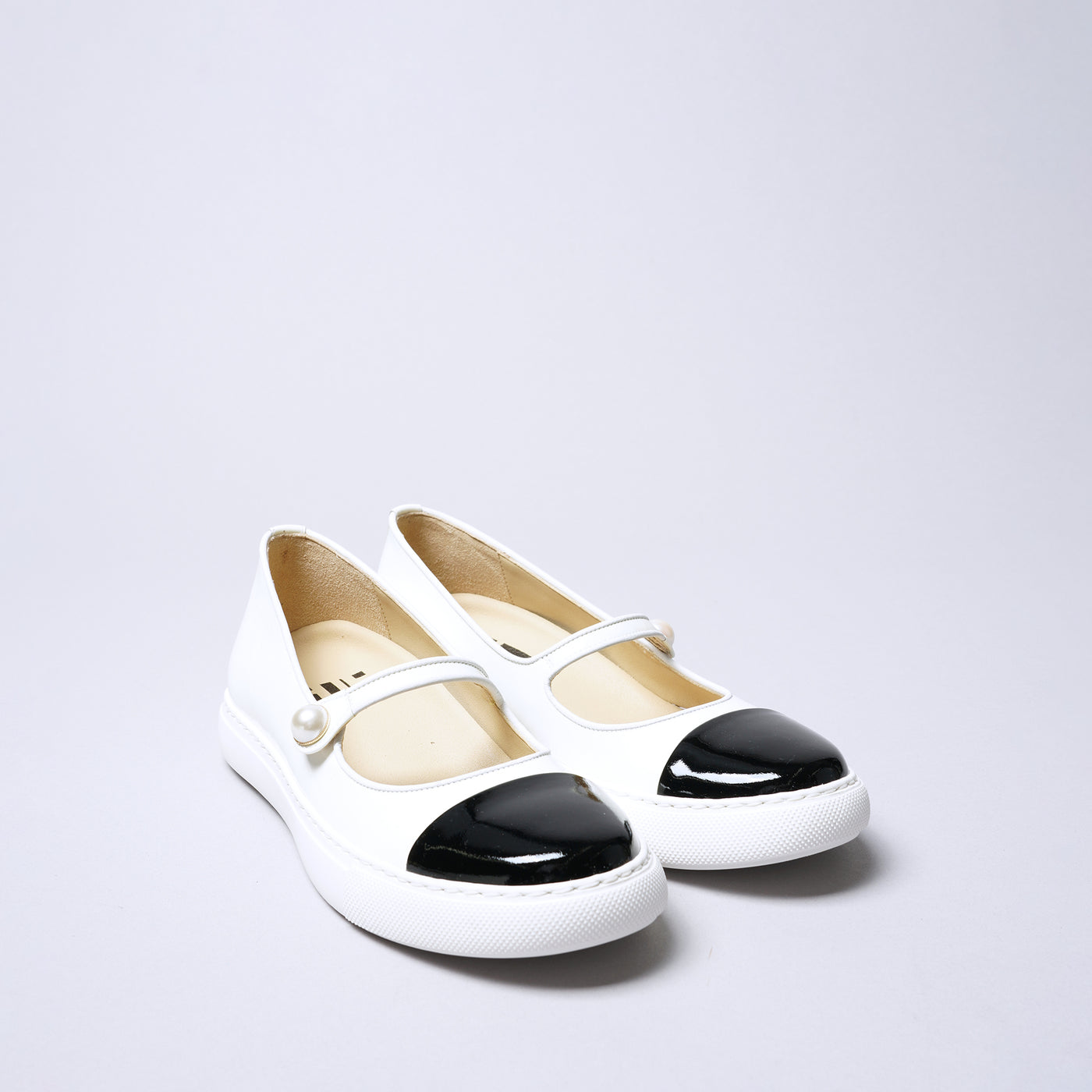 ＜アイユーアイ＞ワンストラップ スニーカー/ブラック×ブラック