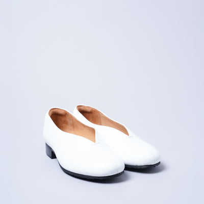 <KUTSUNE> KUNG-FU PUMPS / White