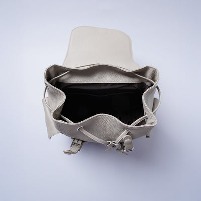 ＜レザリ＞エンボスレザー巾着式デイパック/トープ