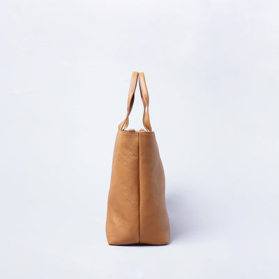 <LEZALI> Embossed Leather A4 Tote / Black