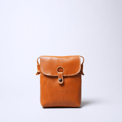 <Laisser Faire> Wolf Pouch Shaped Mini Shoulder Bag / Red