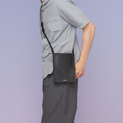 <re:credo> Flat Shoulder Bag / Gray