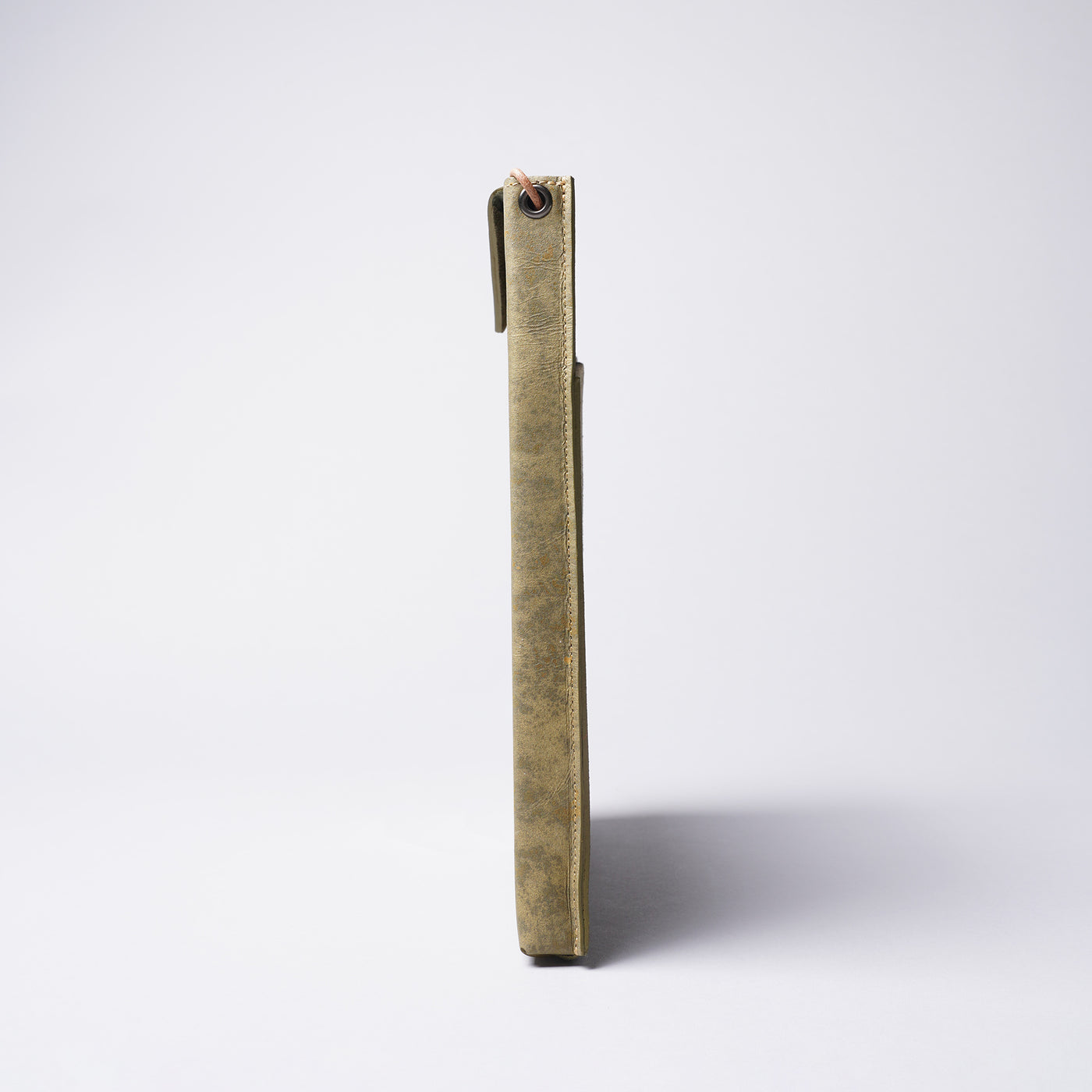 <keu> Skinny Case L / Brass Rust