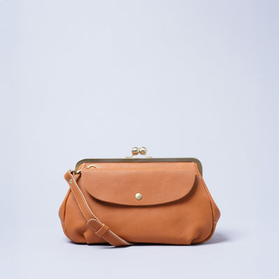 <kissora> Tommy Kiss Lock Tote Shoulder / BLK