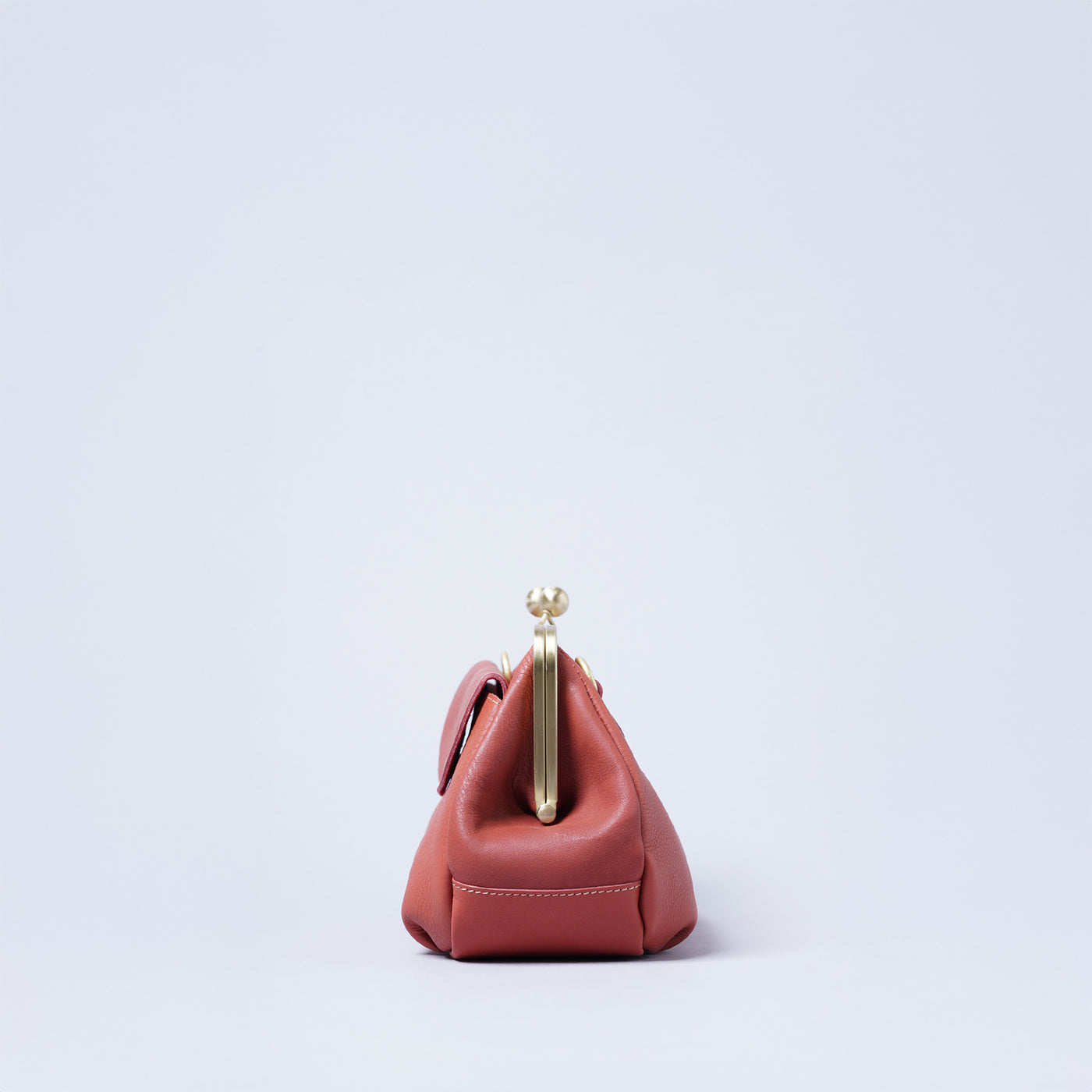 <kissora> Tommy Kiss Lock Tote Shoulder / BLK