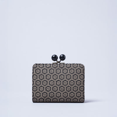 <kissora> Kotoinden Kiss Lock Half Wallet / Small Cherry Blossoms PNK