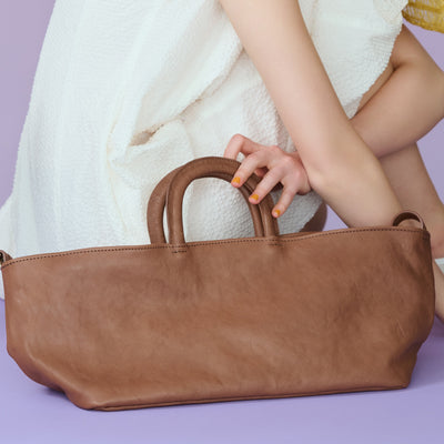 <numeri> Oblo Oblong Tote Bag / Mocha